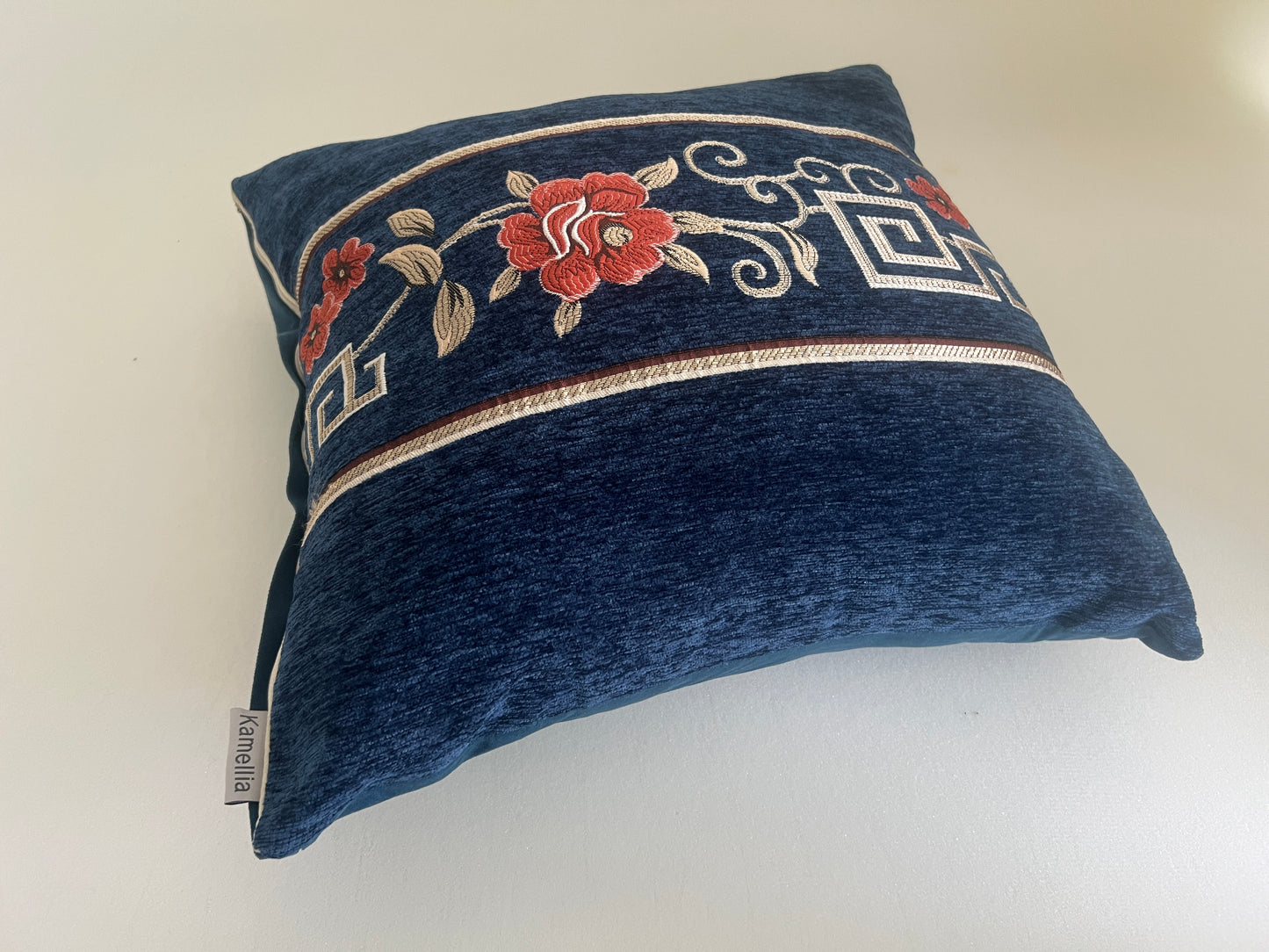 Kamellia Blue square pillow, soft retro-style sofa pillow