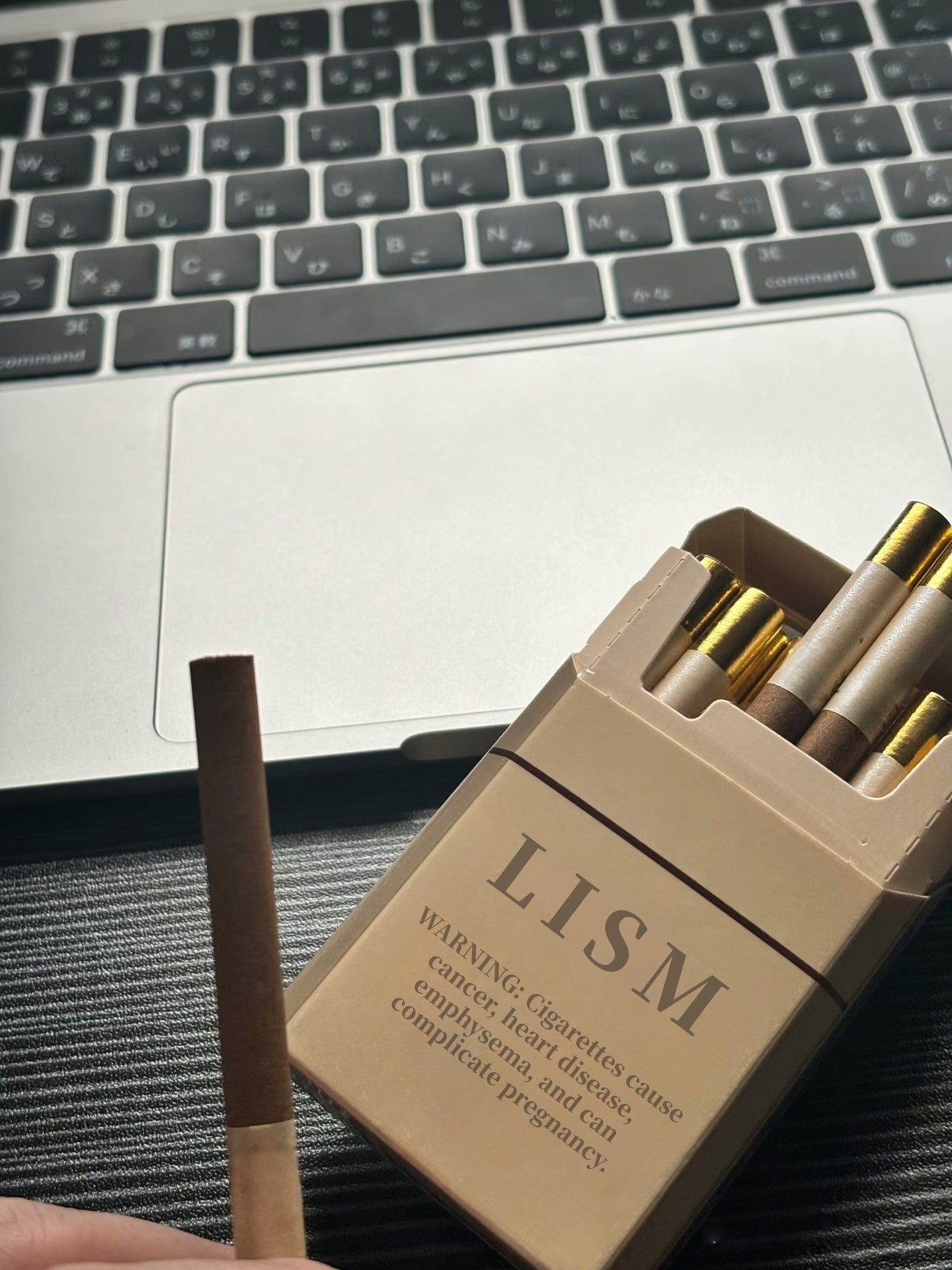 LISM Cigarettes Our cigarettes are made from natural ingredients and have a fresh aroma and taste.
