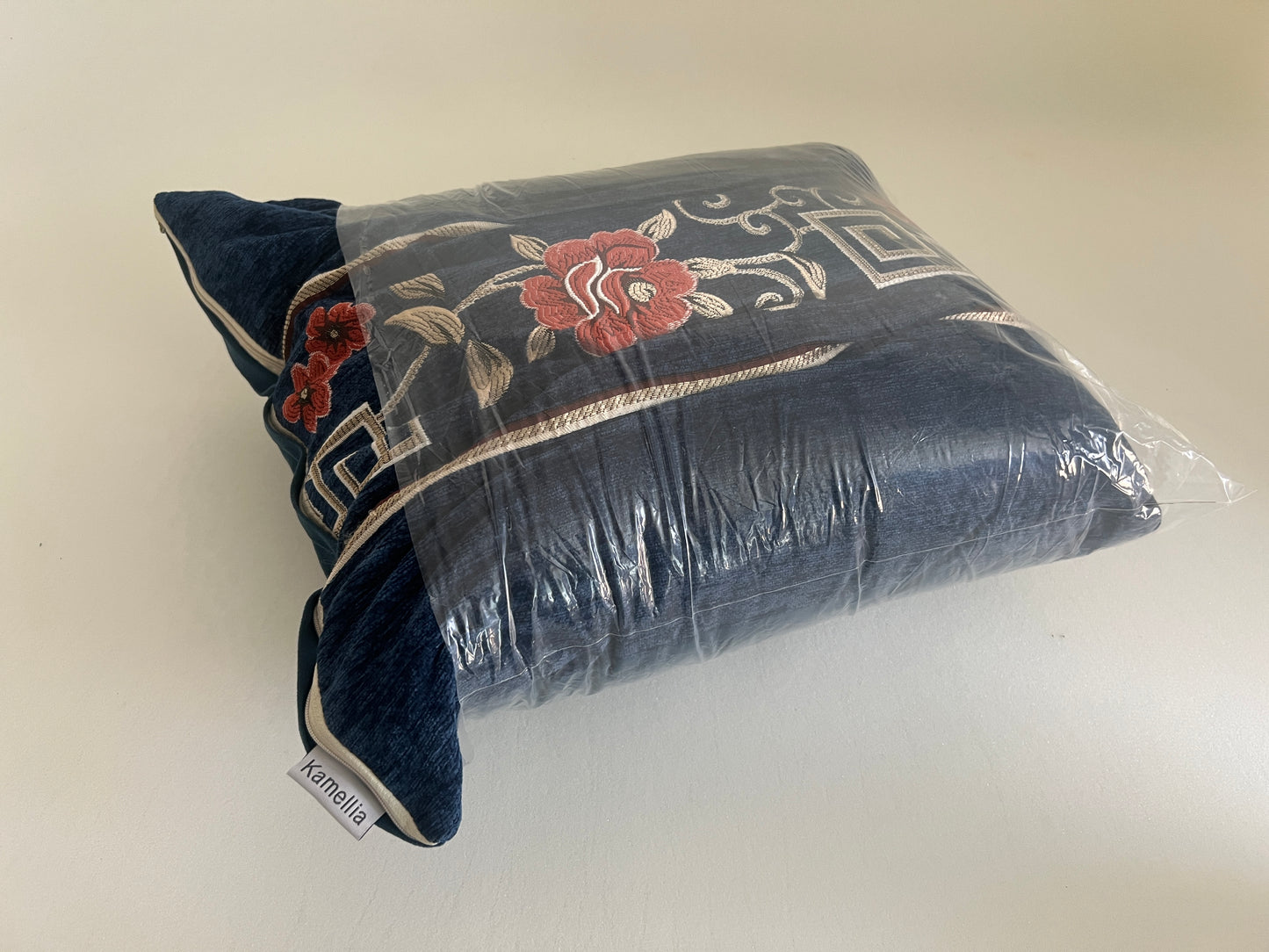 Kamellia Blue square pillow, soft retro-style sofa pillow