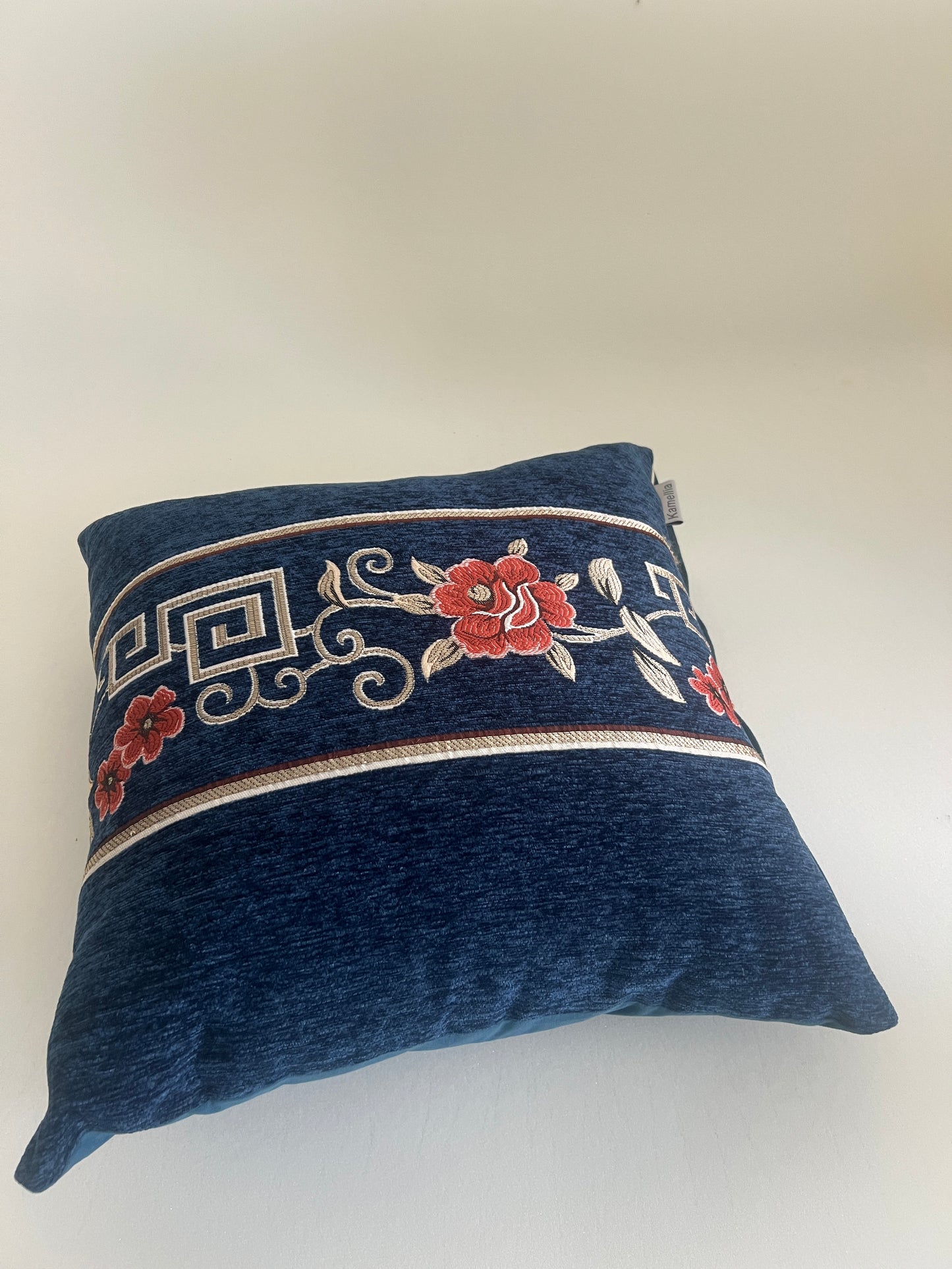 Kamellia Blue square pillow, soft retro-style sofa pillow
