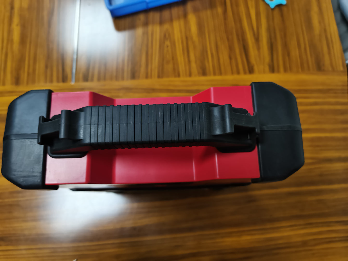 JS BATT LESS Battery jump starters Everyone should put this little powerful auto accessory in your car.