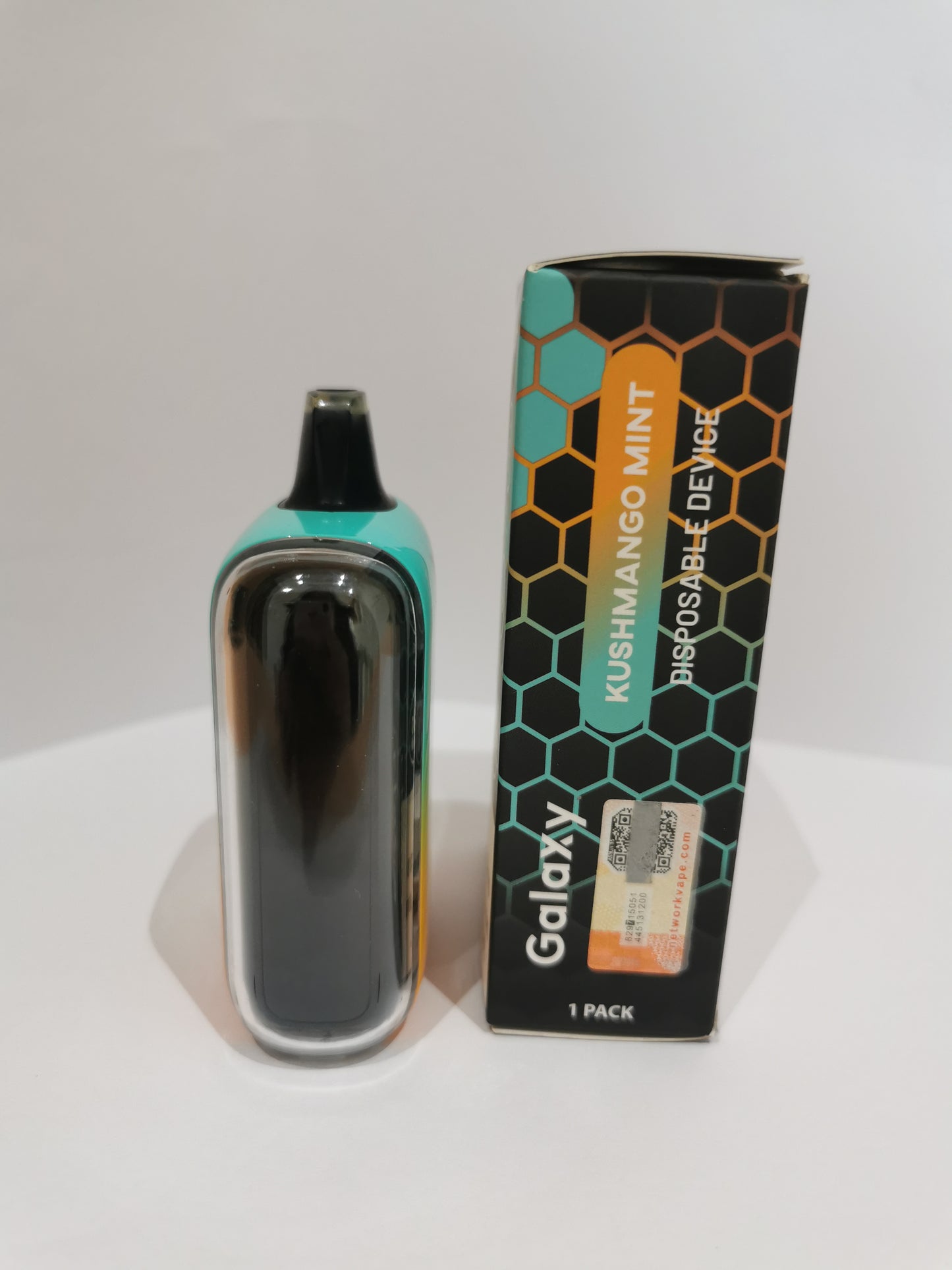 wiwi Electronic cigarettes Its compact size makes it easy to carry at home, at work or during travel.