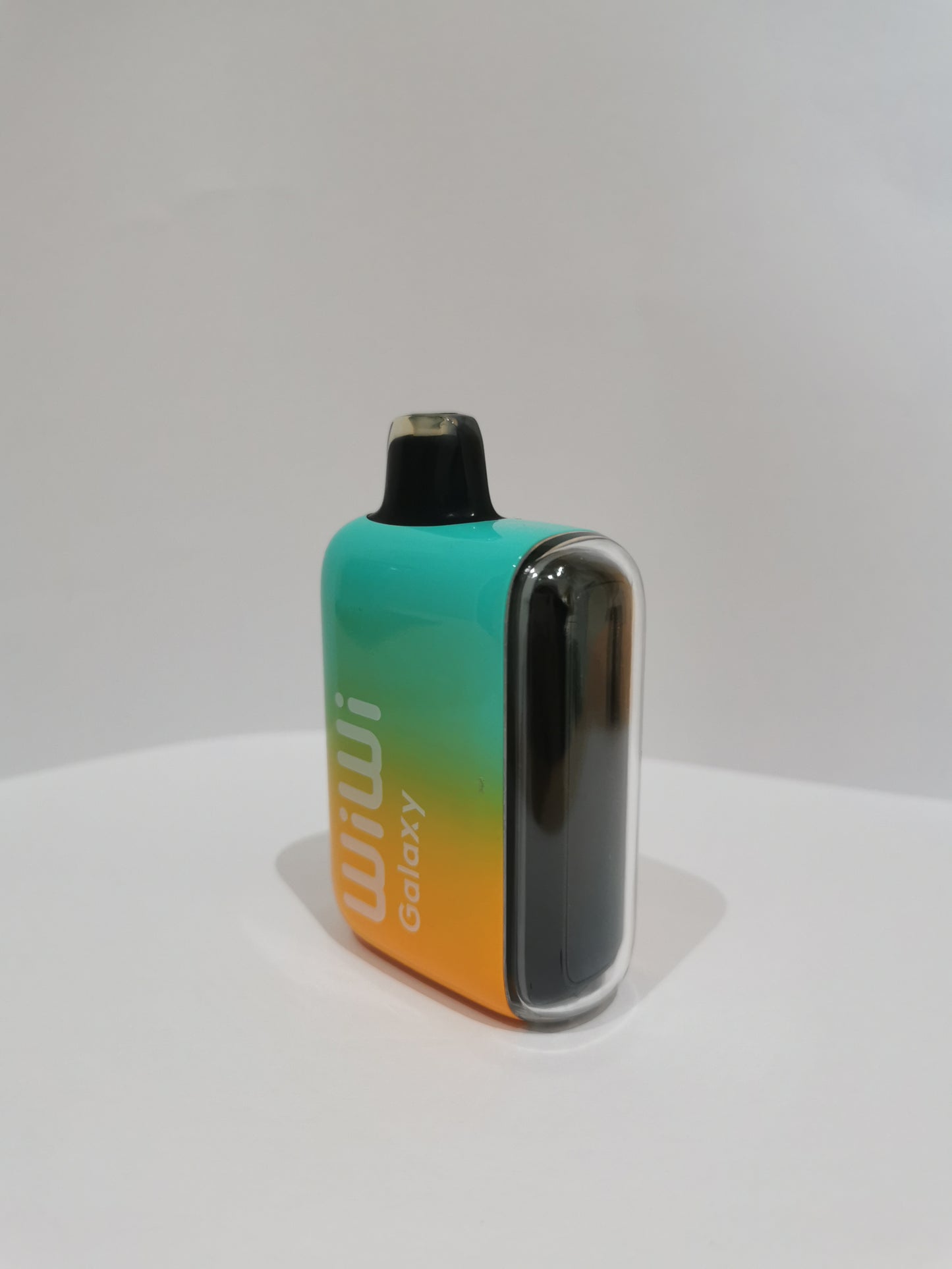 wiwi Electronic cigarettes Its compact size makes it easy to carry at home, at work or during travel.