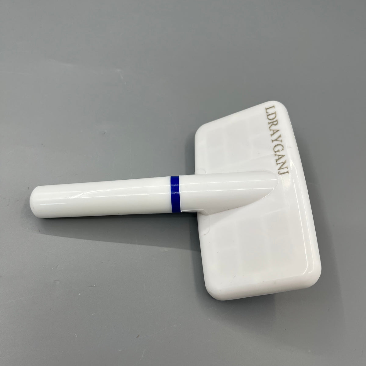 LDRAYGANJ  Pet brushes  Self Cleaning Slicker Brush, Pet Hair Remover Brush for Dogs Cats Shedding