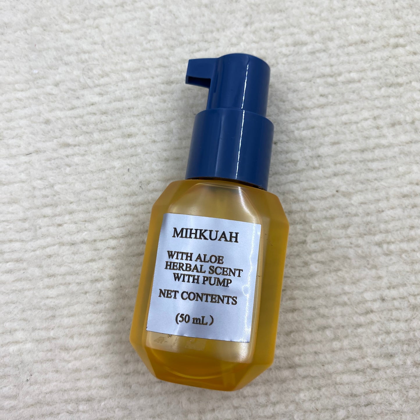 MIHKUAH Antibacterial hand lotions WITH ALOE  HERBAL SCENT WITH PUMP