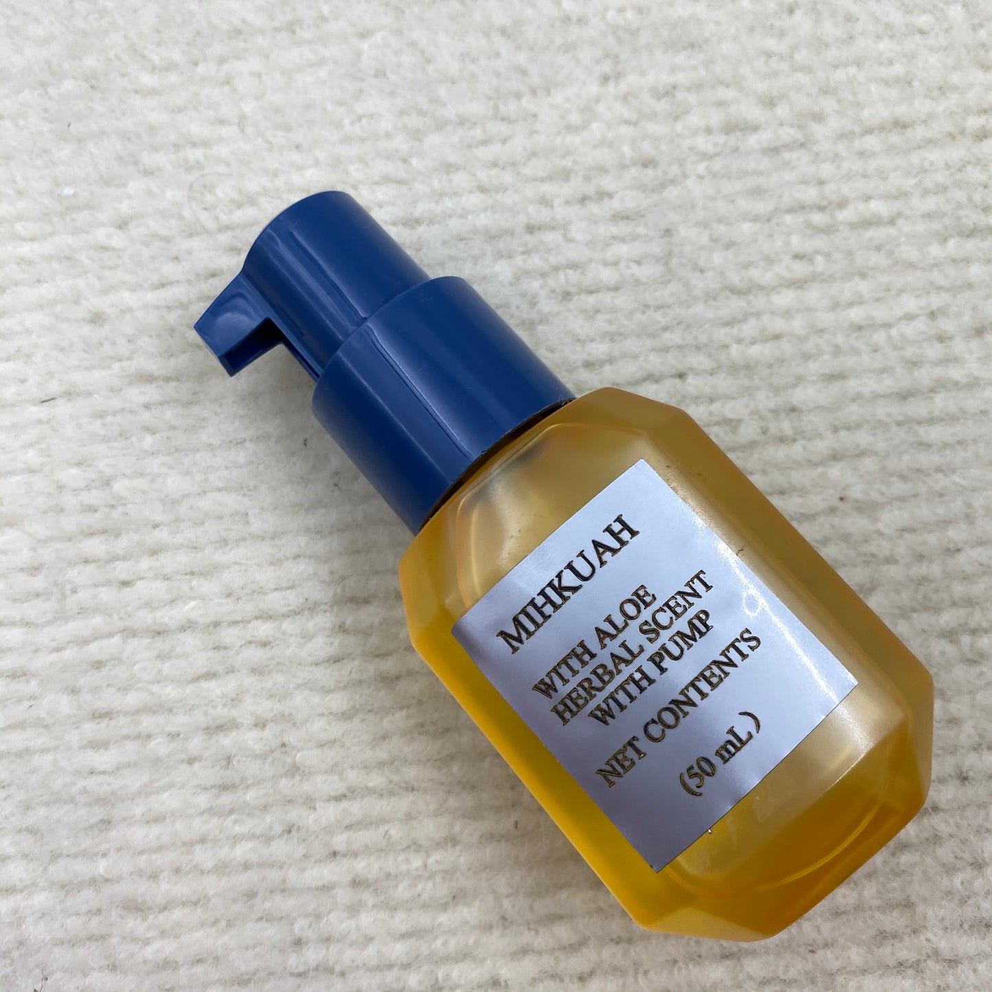 MIHKUAH Antibacterial hand lotions WITH ALOE  HERBAL SCENT WITH PUMP