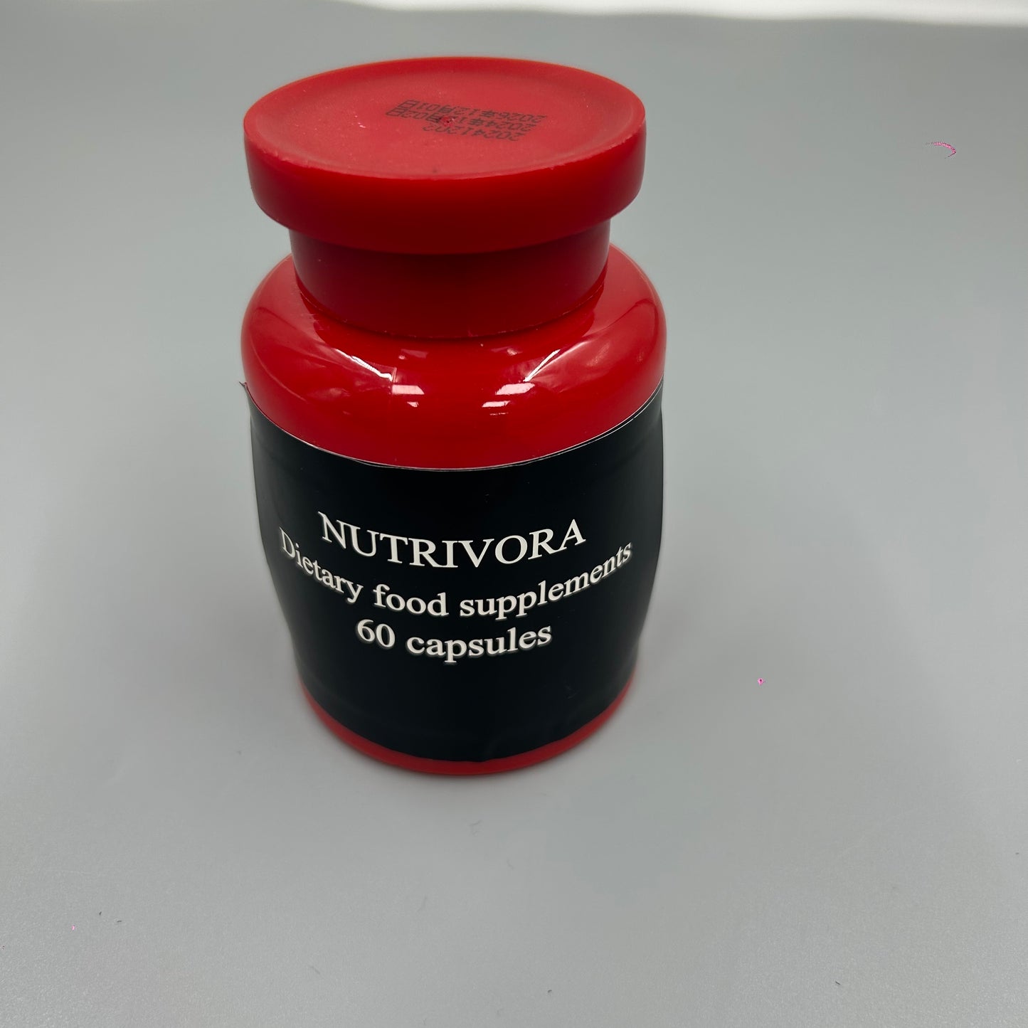 NUTRIVORA Dietary food supplements The original superfood capsules are vegan and raw, helping you develop natural energy.