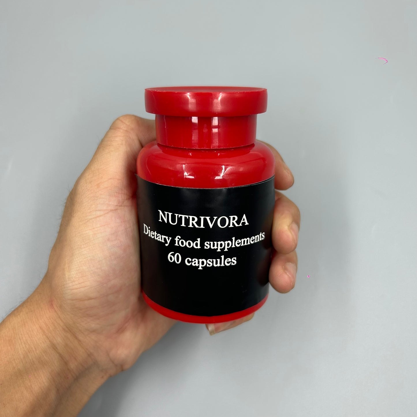 NUTRIVORA Dietary food supplements The original superfood capsules are vegan and raw, helping you develop natural energy.