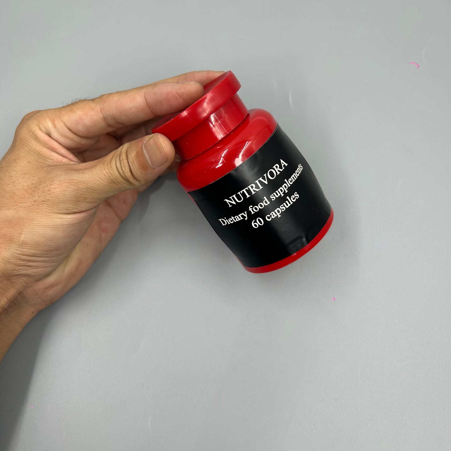 NUTRIVORA Dietary food supplements The original superfood capsules are vegan and raw, helping you develop natural energy.