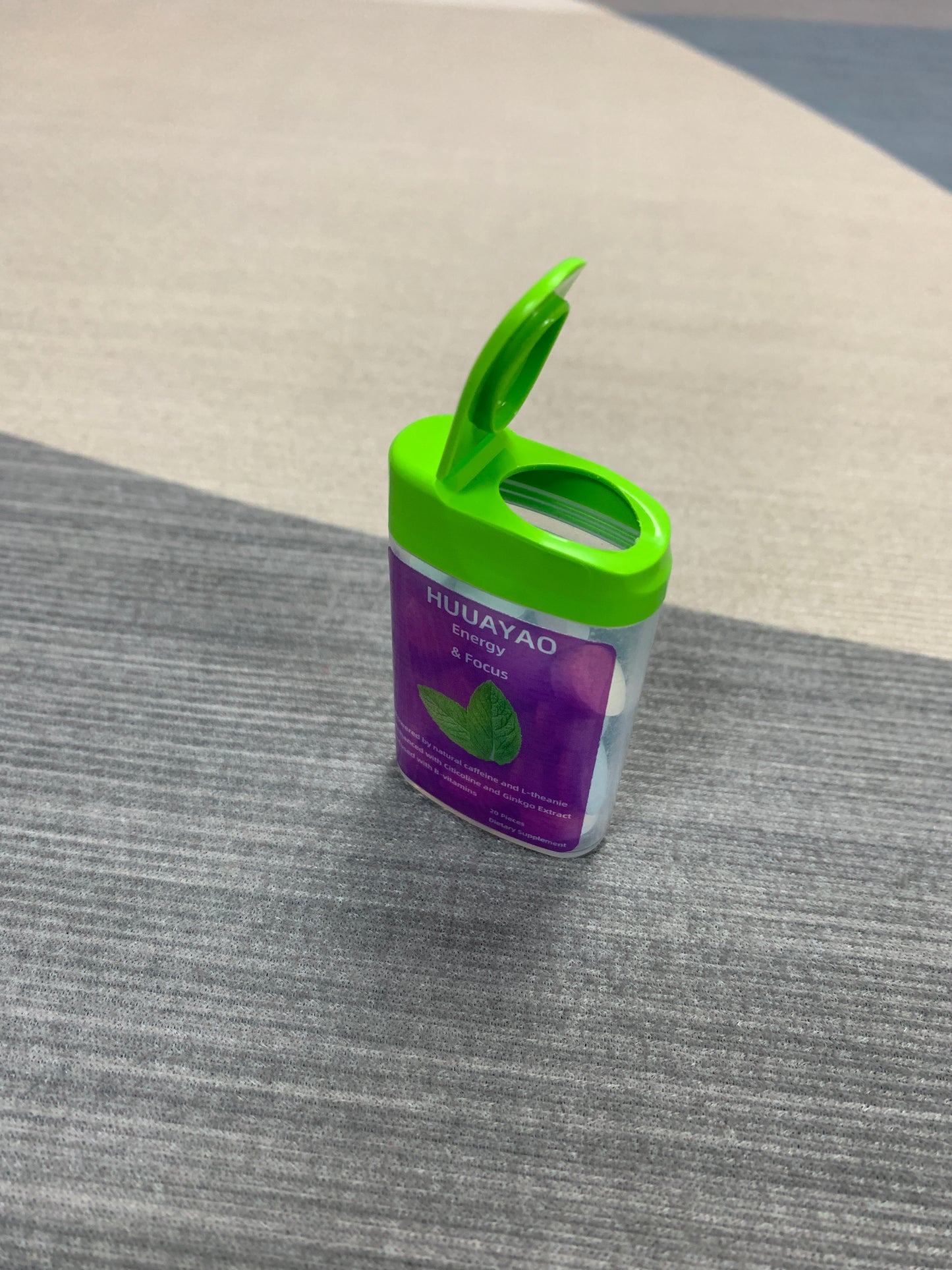 HUUAYAO Chewing gum with vitamins Offer a guilt-free chewing experience