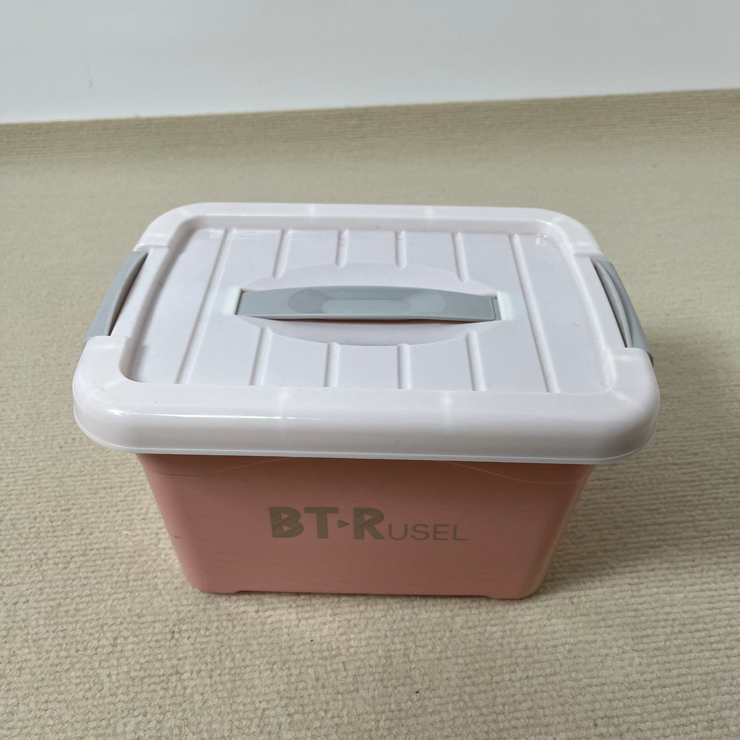 BT.RUSEL Non-metal chests Plastic Storage Box with Lid and Latches -Durable Nestable Stackable Containers