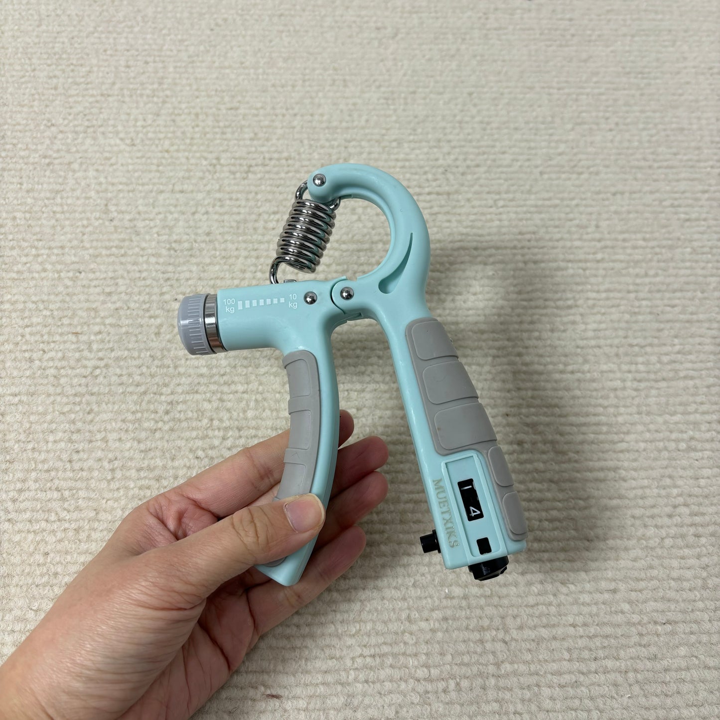 MUETXIKS Exercise hand grippers Forearm Strengthener, Hand Squeezer Adjustable Resistance, Hand Grip Strengthener for Muscle Building and Injury Recovery