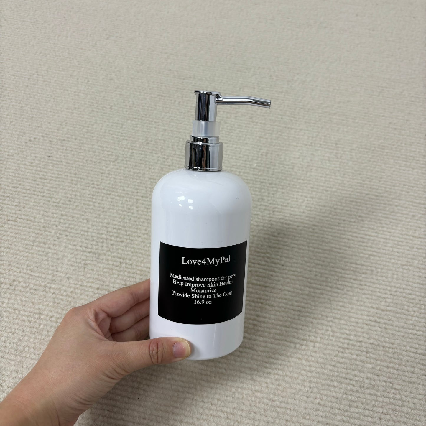 Love4MyPal Medicated shampoos for pets Help Improve Skin Health, Moisturize, Relieve Itching, Prevent Odor, Provide Shine to The Coat