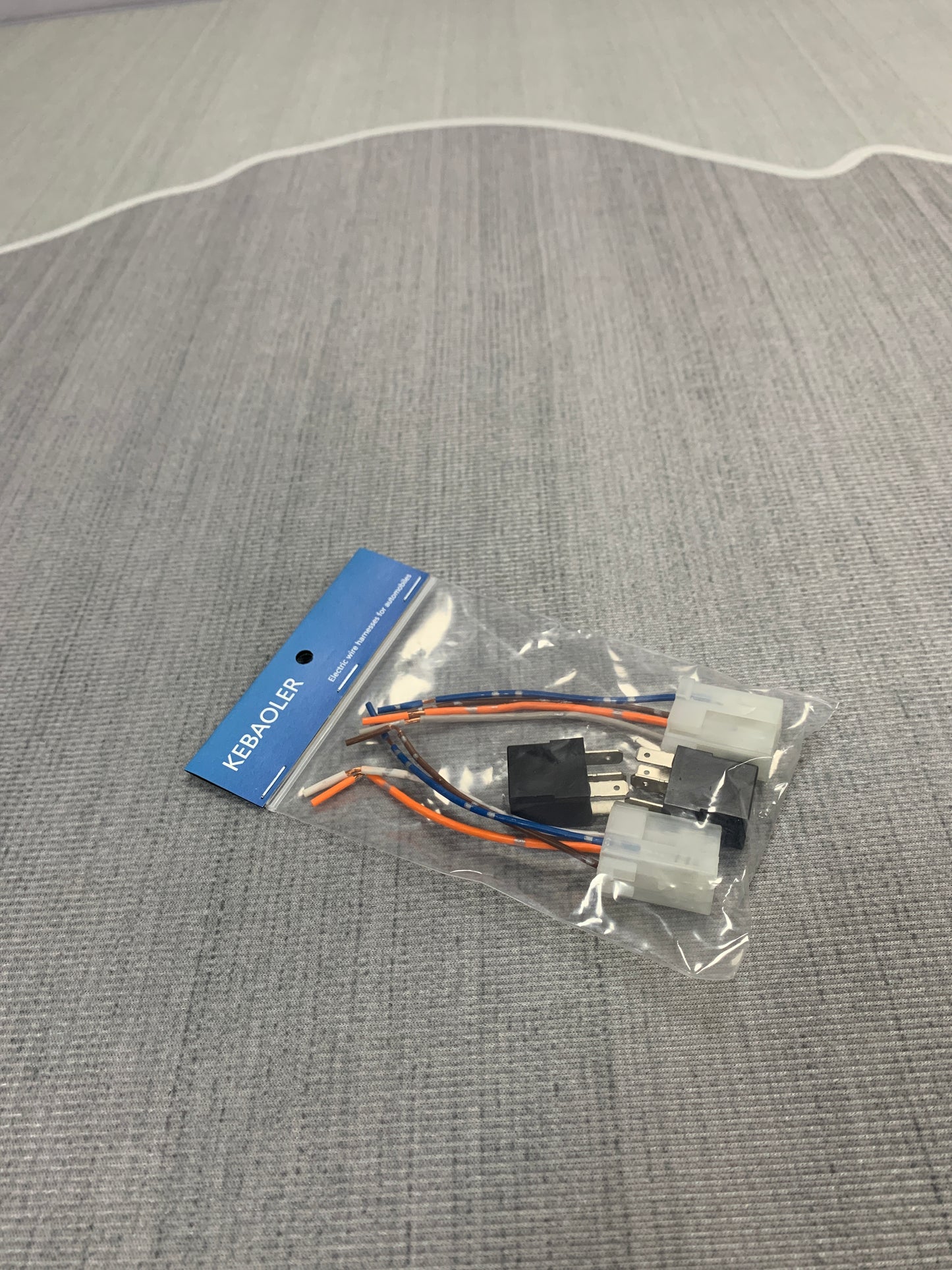 KEBAOLER Electric wire harnesses for automobiles suitable for flexible wires of LED lighting strips, for use in car gardens, car bells and speakers