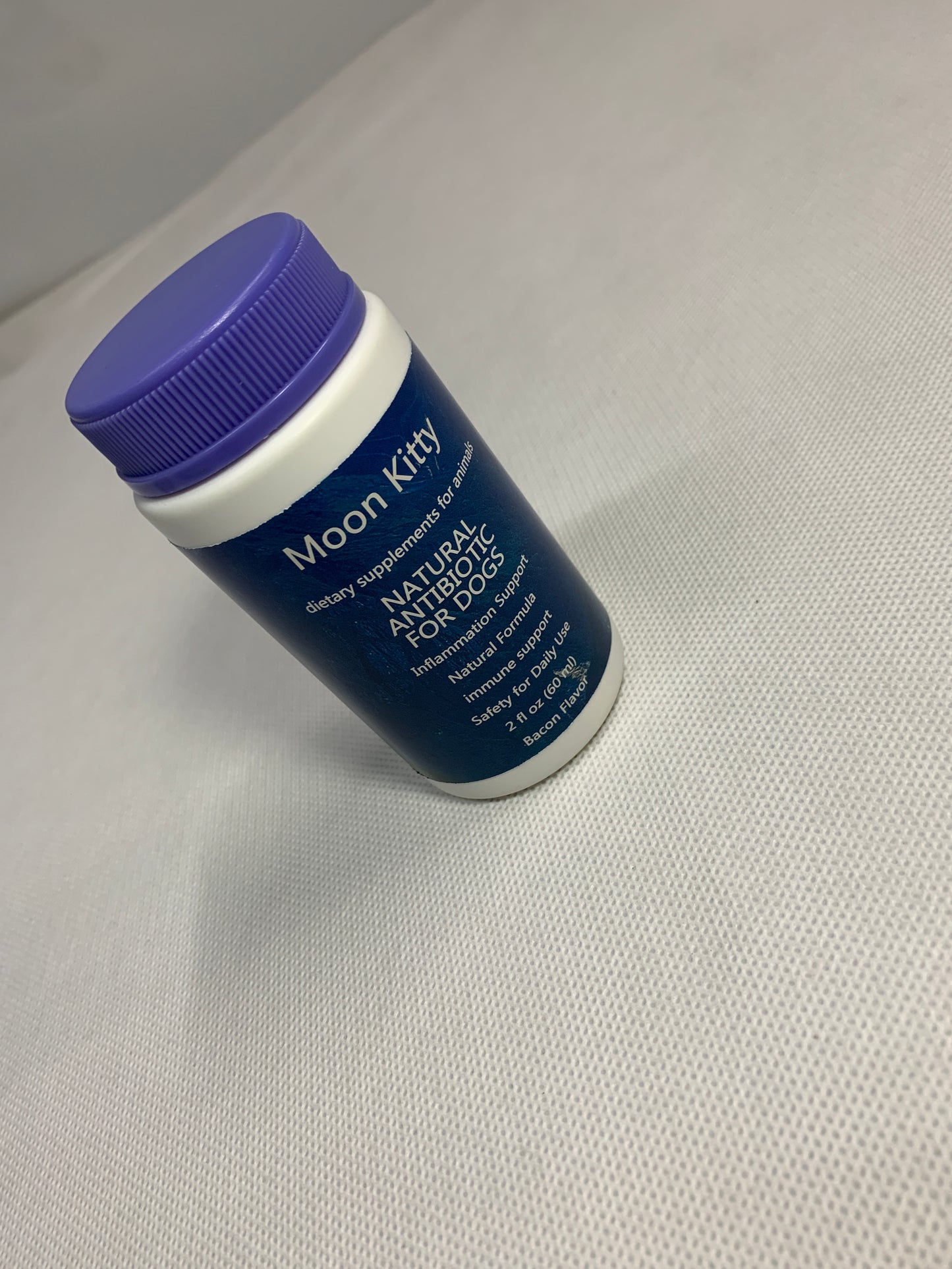 Moon Kitty dietary supplements for animals The nutritious protein contained in training snacks naturally attracts instincts, making it an excellent choice for training and rewards