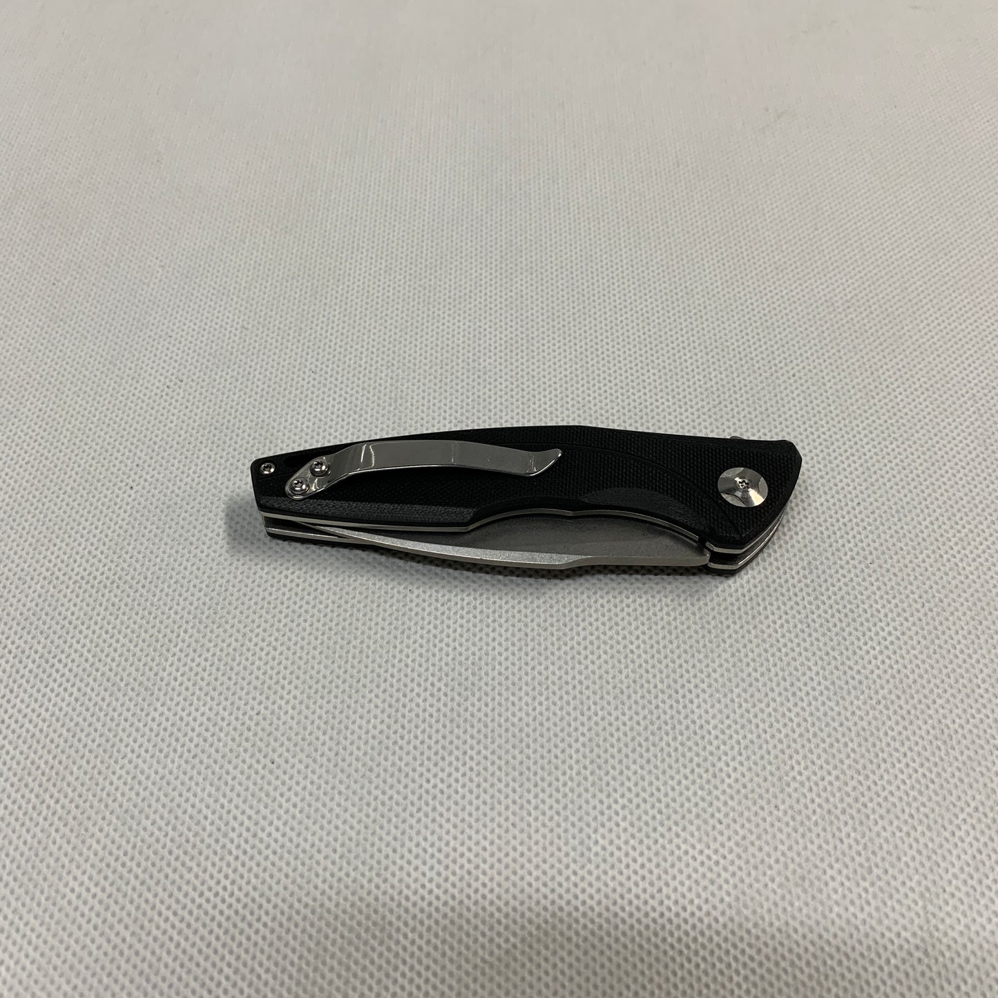 LANG penknives It's small to carry in your pocket, but has the ability to "cut big" when you need it.