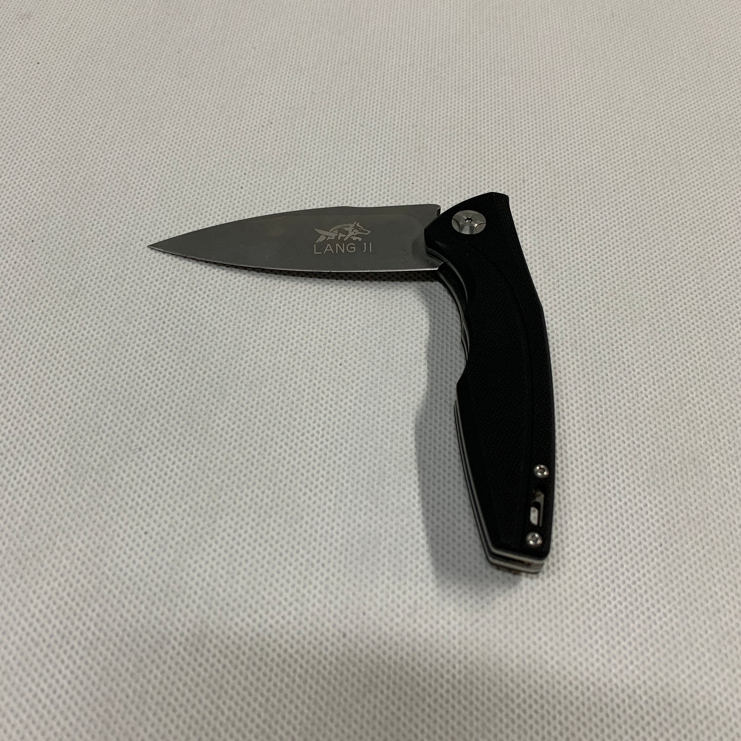 LANG penknives It's small to carry in your pocket, but has the ability to "cut big" when you need it.