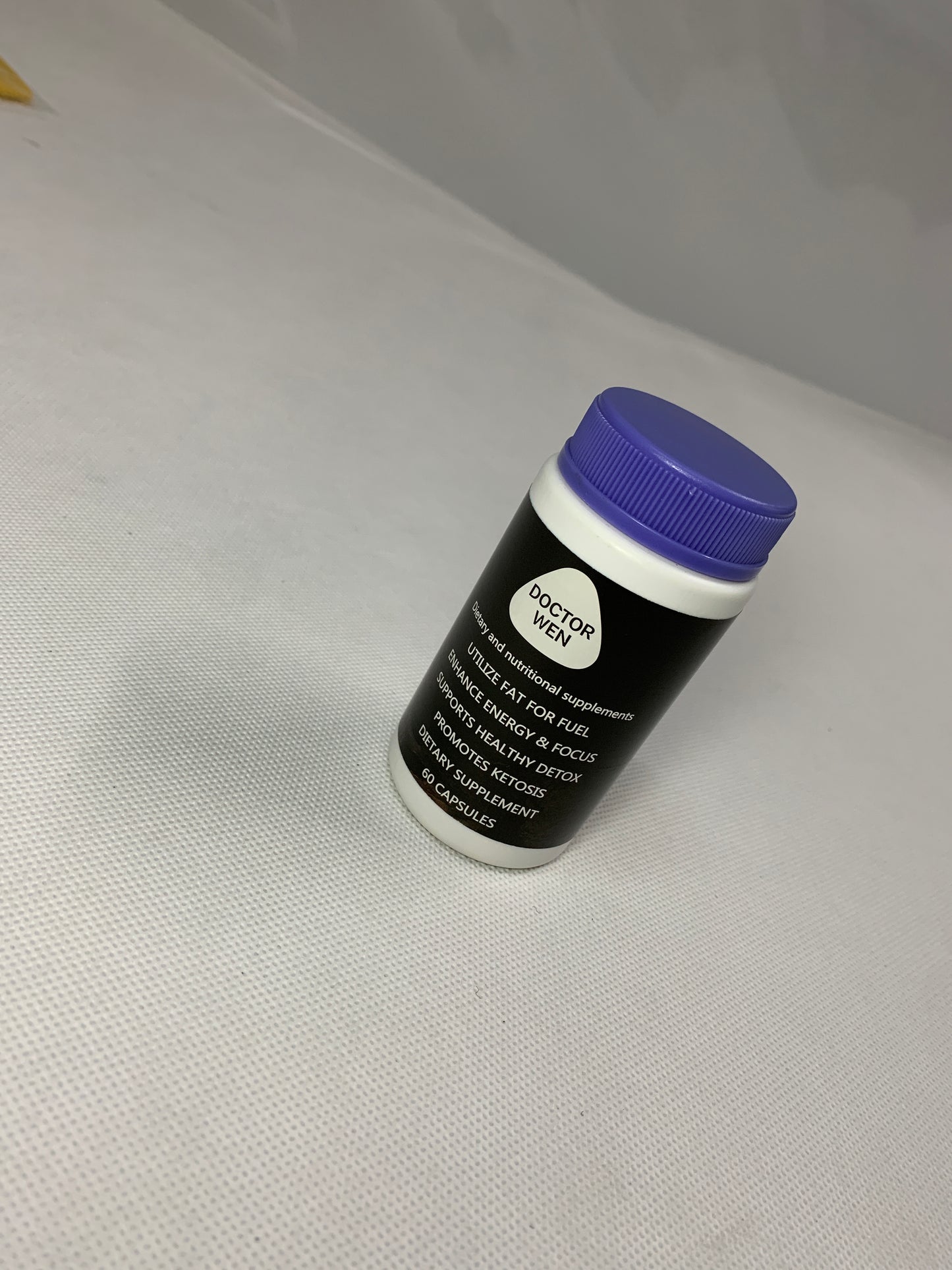 DOCTOR WEN Dietary and nutritional supplements And it is encapsulated in advanced packaging to ensure effectiveness and viability