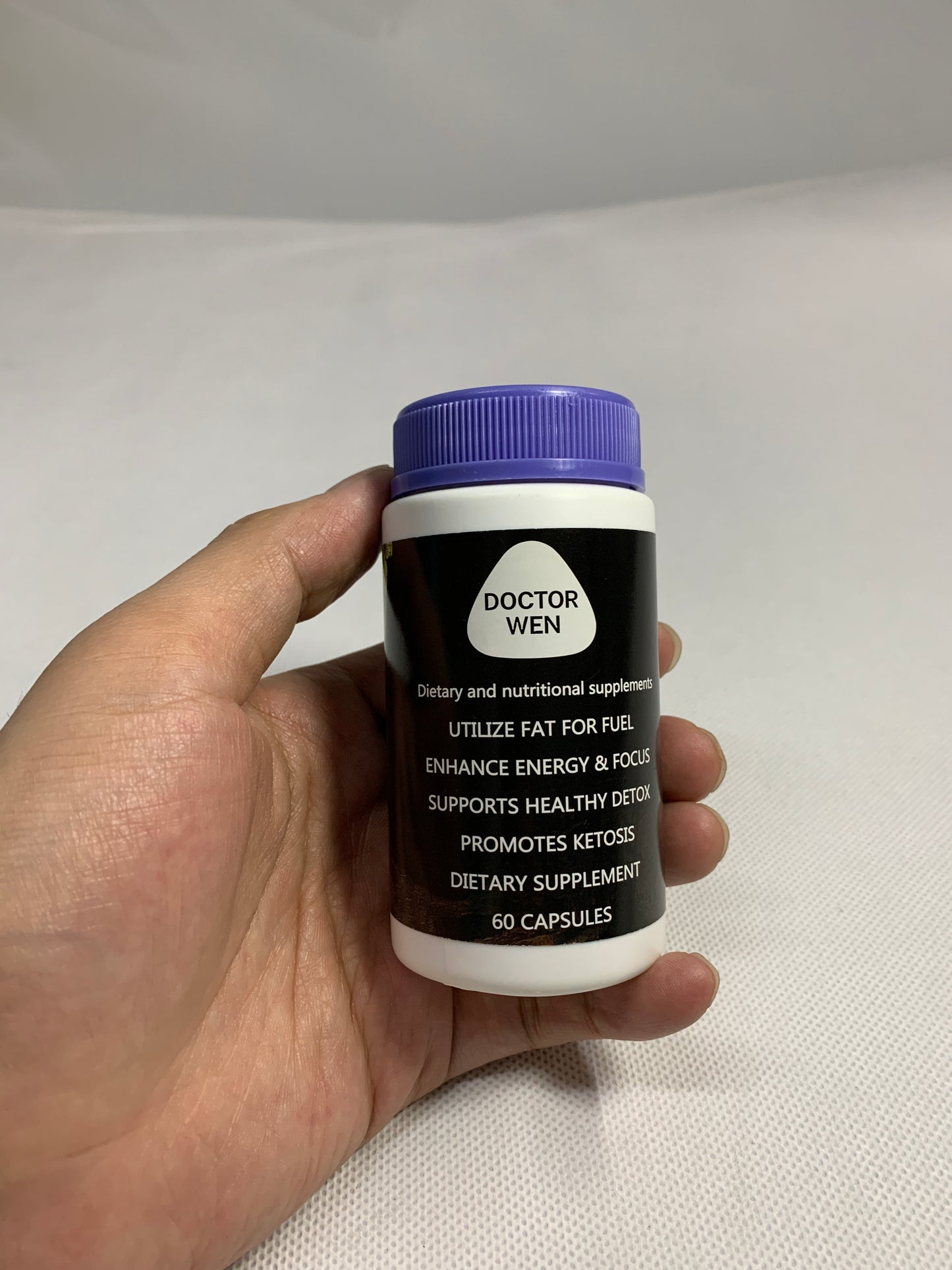 DOCTOR WEN Dietary and nutritional supplements And it is encapsulated in advanced packaging to ensure effectiveness and viability