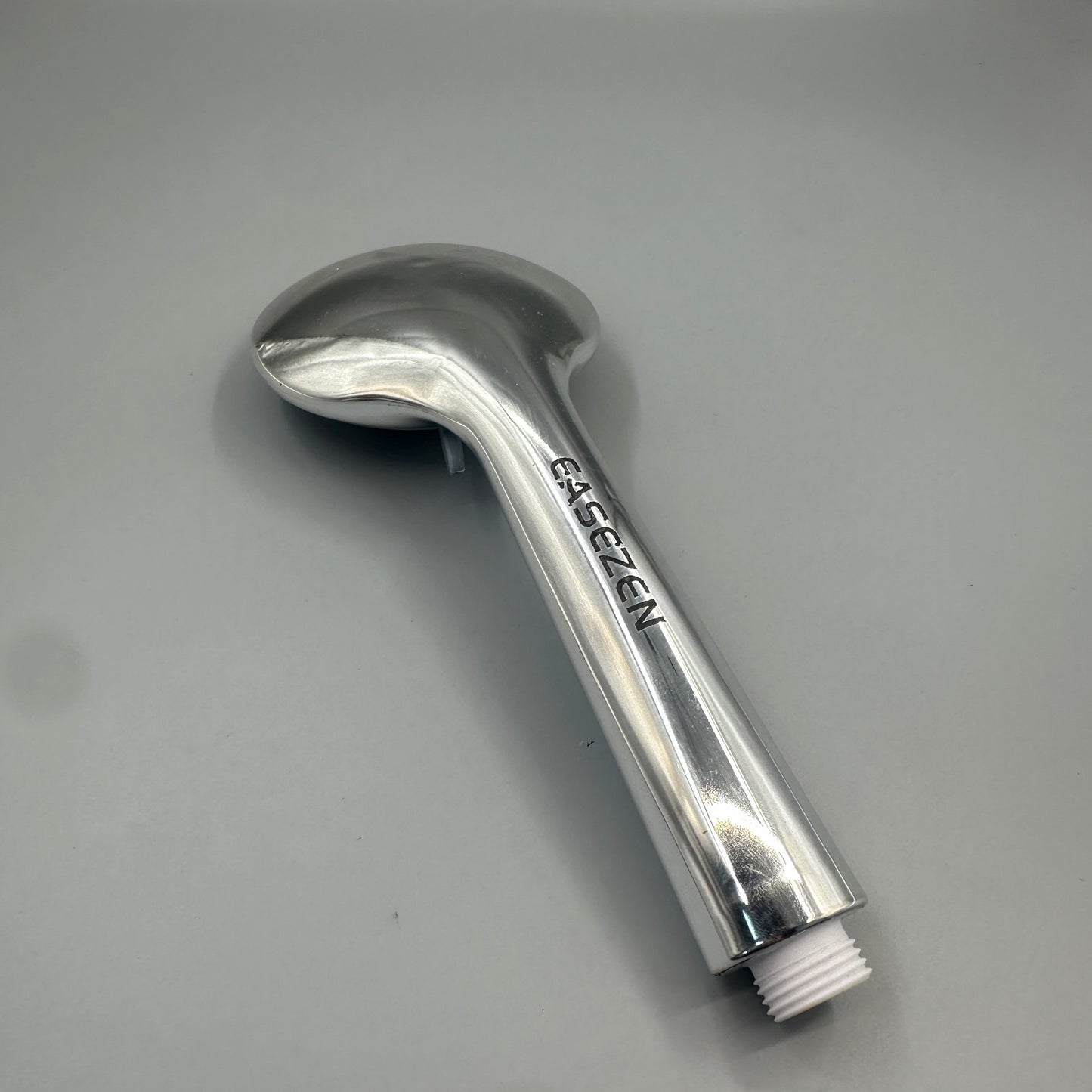 EASEZEN Showers It is equipped with a self-cleaning and anti clogging nozzle to prevent the accumulation of dirt inside