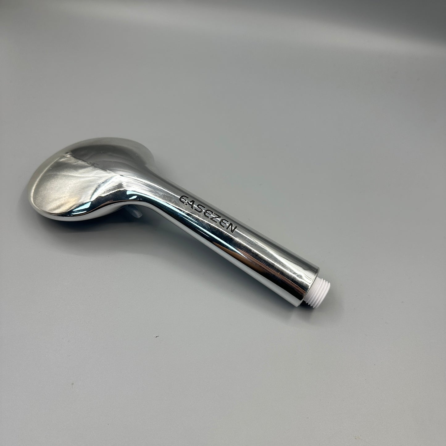 EASEZEN Showers It is equipped with a self-cleaning and anti clogging nozzle to prevent the accumulation of dirt inside