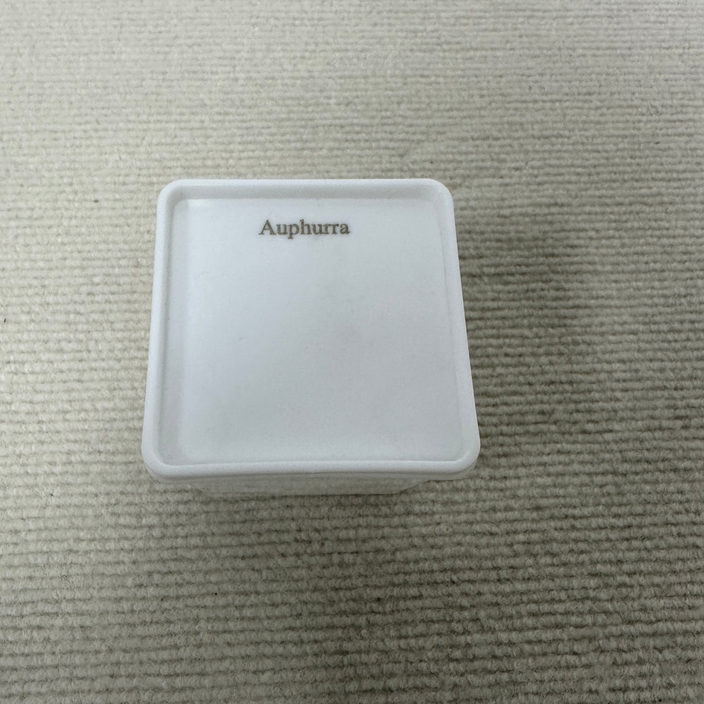 Auphurra Containers for household or kitchen use Wherever you go, you can take soup, gravy, sauce or anything you want with you.