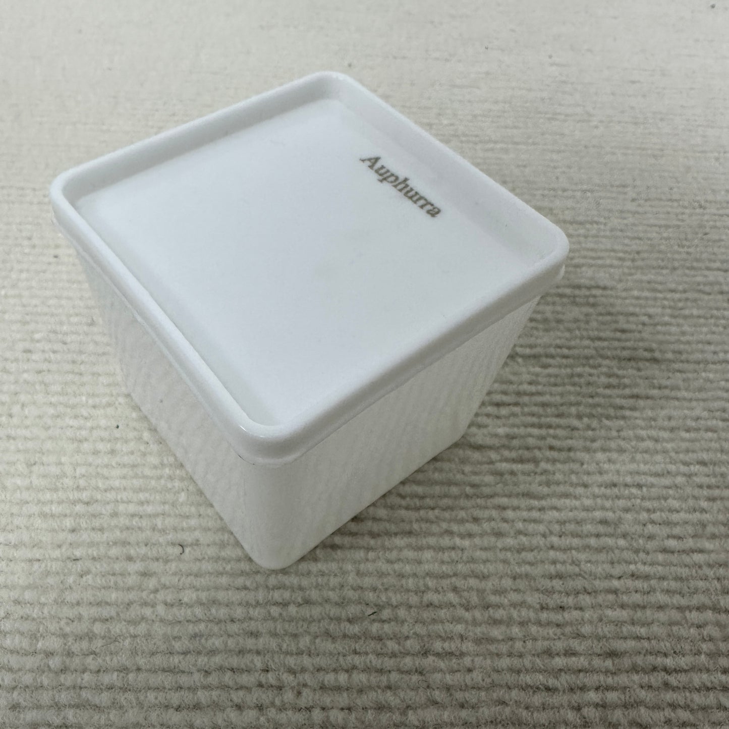 Auphurra Containers for household or kitchen use Wherever you go, you can take soup, gravy, sauce or anything you want with you.