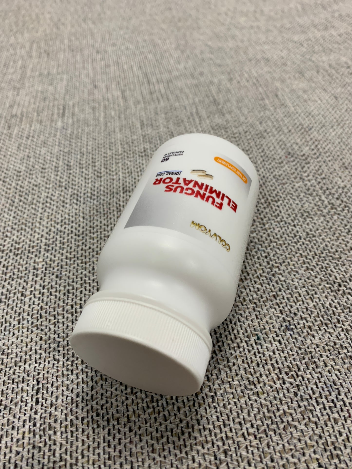 COLVYOM Antifungal preparations It helps repair damaged, cracked or discolored nails, making them look healthy without feeling uncomfortable.