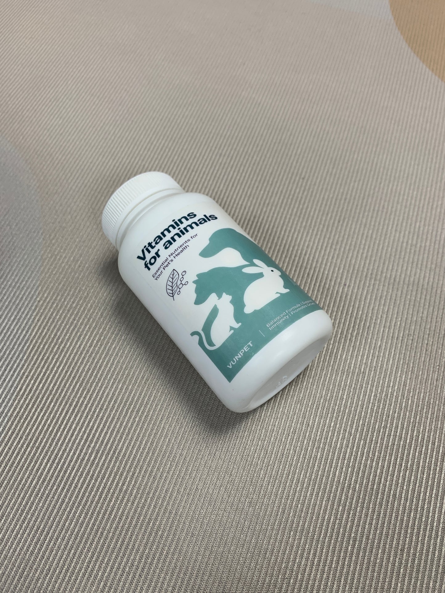 VUNPET Vitamins for animals  Pet Multivitamins Tablets Daily Nutritional Vitamins Health Care Vitamins for Dogs Cats