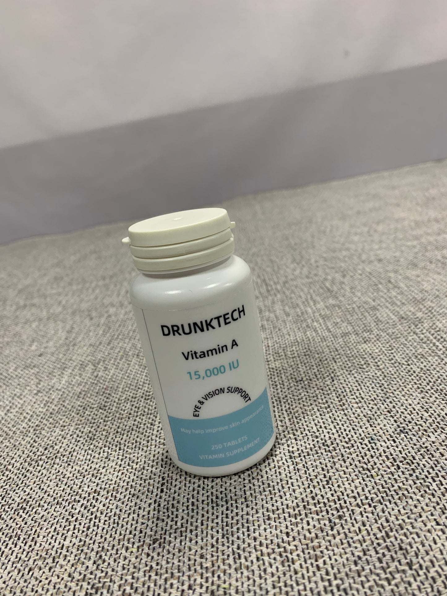 DRUNKTECH Vitamins and vitamin preparations Support healthy growth and development, immune health, energy and concentration, healthy vision, as well as healthy skin and hair.